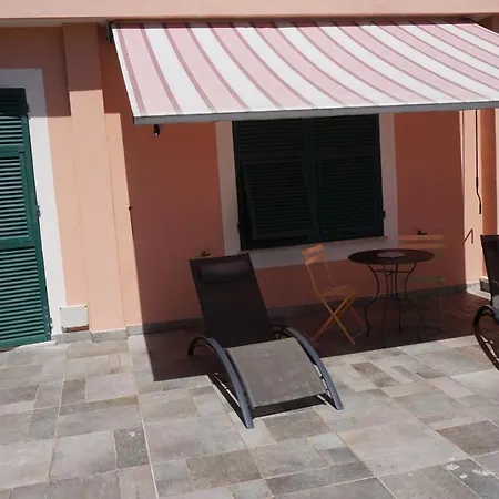 Bed&bluup Guest house Savona